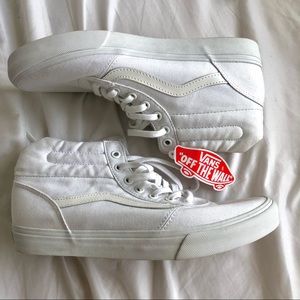 BNIB Vans Canvas Sk8-Hi Women’s Size 8 (White)